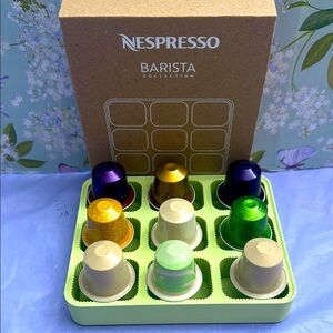 Nespresso Barista Collection with ice tray
With delicious capsules set